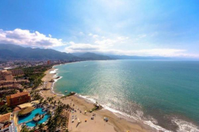 Amazing Unit in Grand Venetian Puerto Vallarta